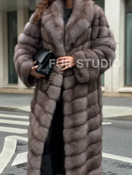 Шуба из меха куницы в цвете Truffle - фото 1