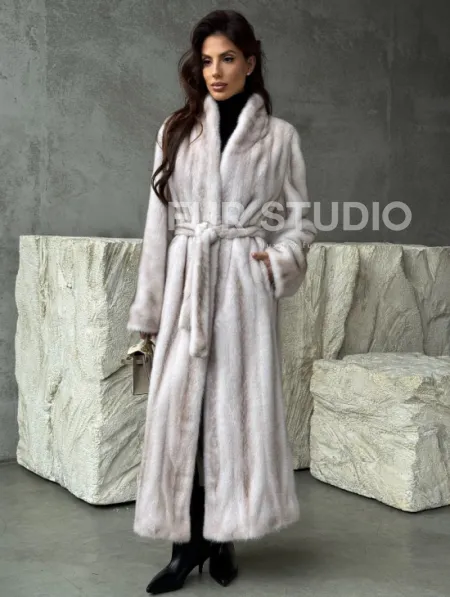 Светлая шуба из натуральной скандинавской норки - фото 0