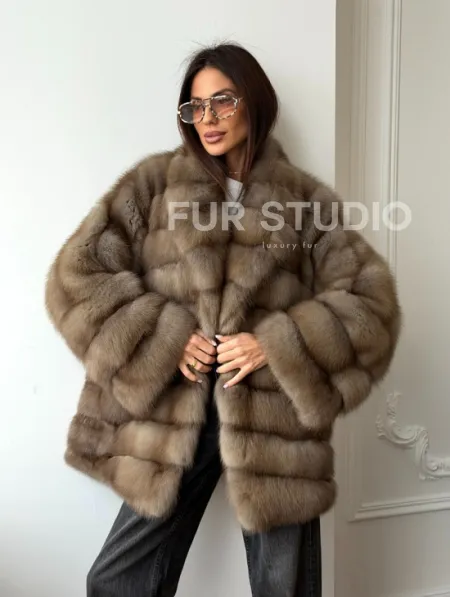 Шуба оверсайз из куницы - фото 10