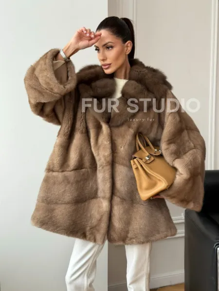 Шуба норковая с капюшоном куница - фото 8