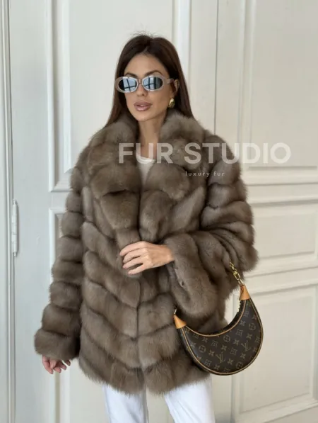 Шуба из куницы воротник английский - фото 0