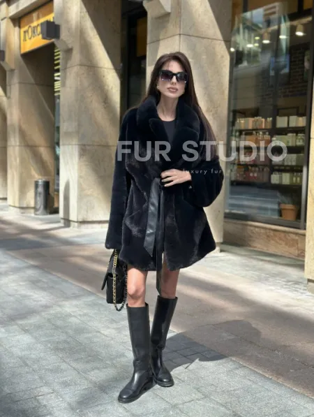 Шуба из плюшевой норки NAFA, роспуск - цвет черный изумруд - фото 5