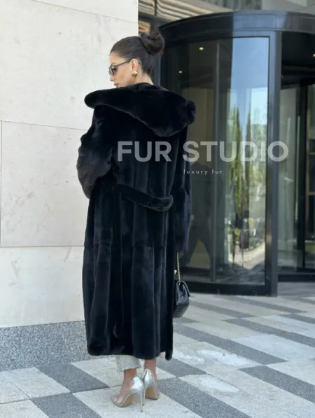 Шуба норка BLACKGLAMA с капюшоном - фото 8