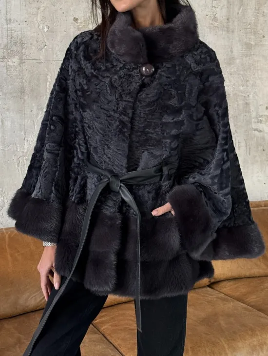 Меховое пончо - шуба из натурального меха каракульчи с отделкой из норки - фото 1