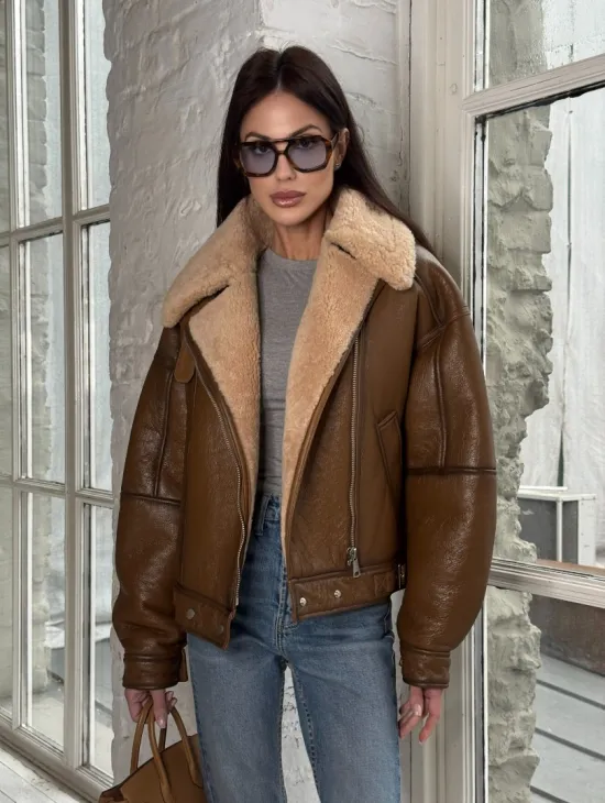 Дубленка женская «Oversize style» со спущенным плечом - цвет виски - фото 2