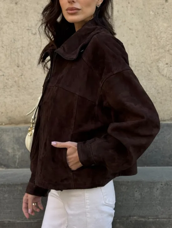 Демисезонная короткая замшевая куртка 