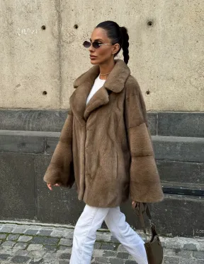 Норковый полушубок в пастельном оттенке - фото 9