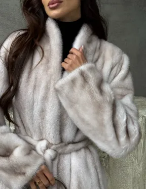 Светлая шуба из натуральной скандинавской норки - фото 1