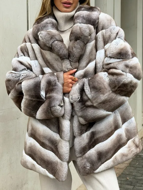 Шуба из меха шиншиллового кролика PREMIUM COLLECTION - фото 1