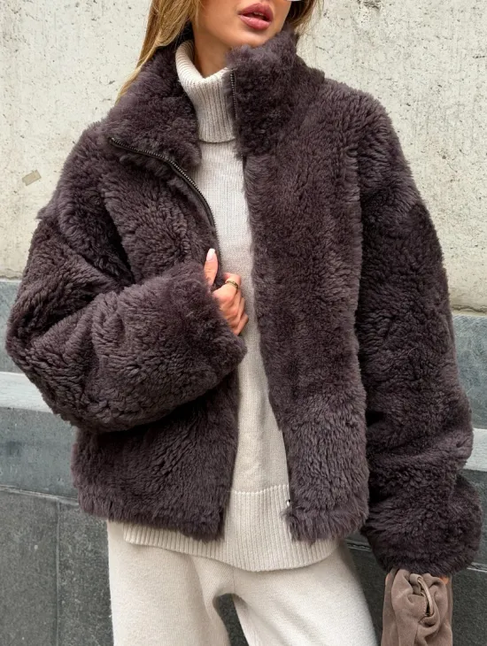 Натуральная двухсторонняя дубленка - бомбер - фото 3