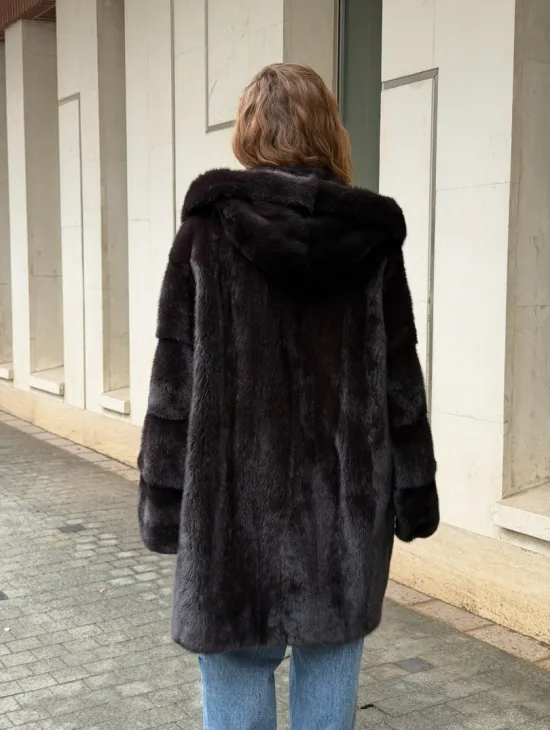 Норковая шуба с капюшоном - фото 12
