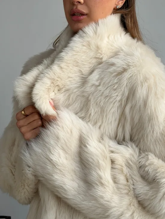 Двухсторонняя дубленка из меха тосканы - фото 4