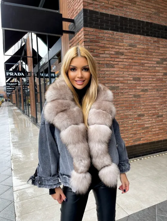 Джинсовая куртка с мехом финского песца - фото 1