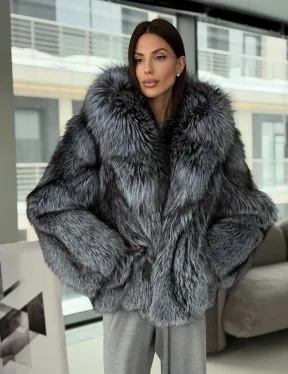 Полушубок из чернобурки с капюшоном - фото 0