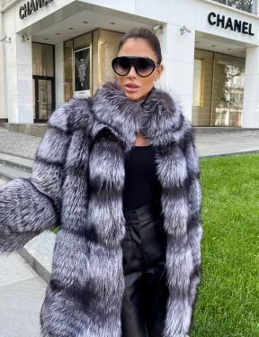Шуба из меха чернобурой лисы - фото 1