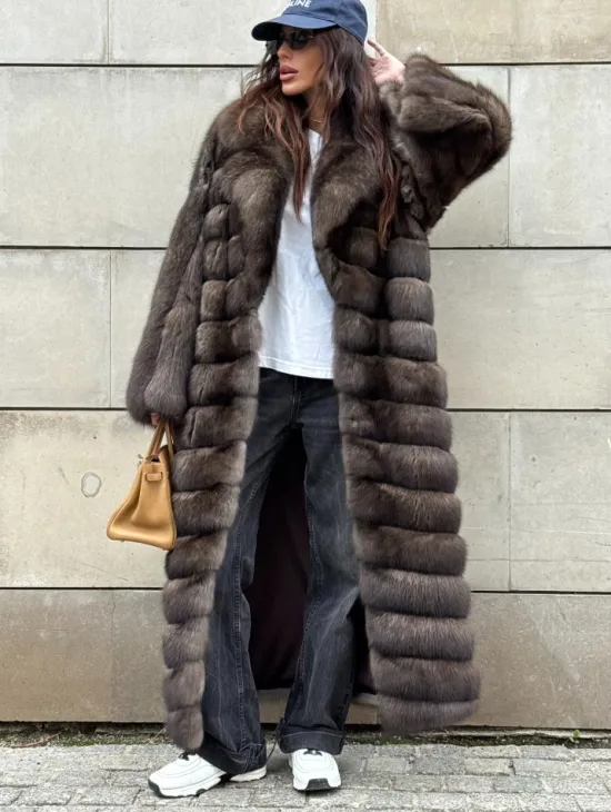 Шуба из меха баргузинского соболя - фото 5