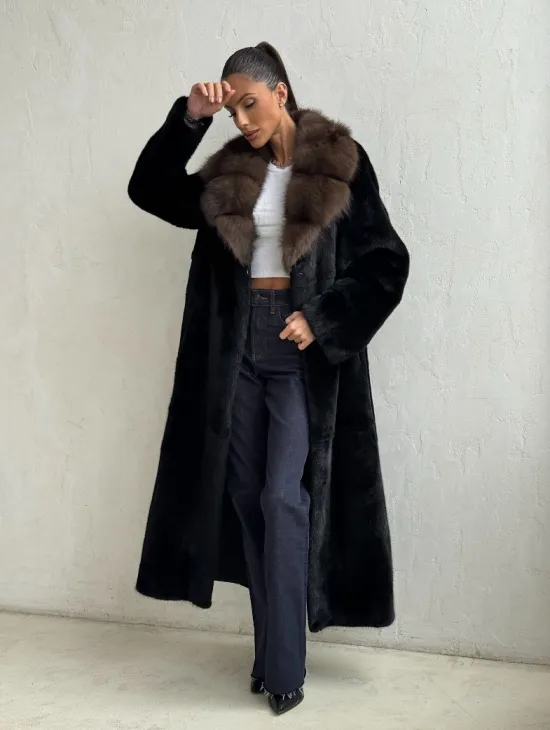 Шуба норковая Black Velvet c воротником из меха куницы - фото 10