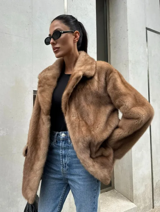 Женский норковый жакет в песочном цвете - фото 1